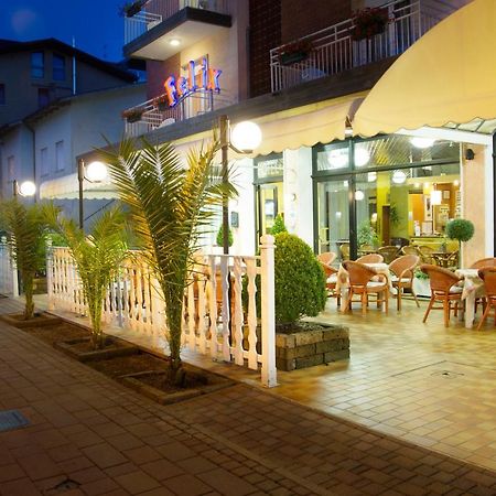 Hotel Felix Pindemonte Лидо-ди-Езоло Экстерьер фото